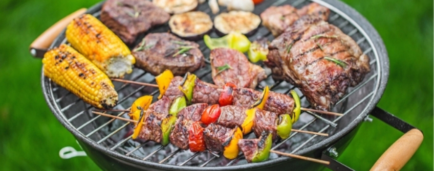 Weekend Picnic Review: Sawdust Charcoal from Vietnam